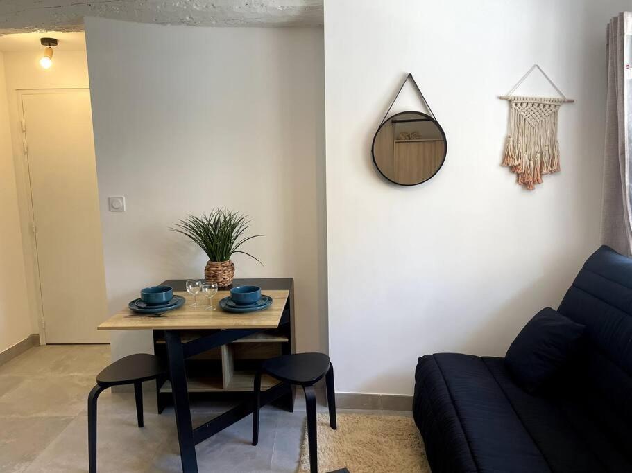 Appartement Petit Cocon Douillet Climatise Pour 2 Pers à La Crau Extérieur photo
