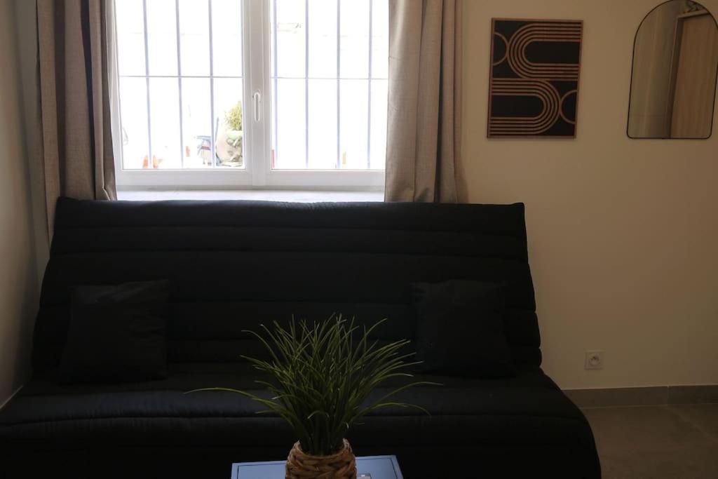 Appartement Petit Cocon Douillet Climatise Pour 2 Pers à La Crau Extérieur photo