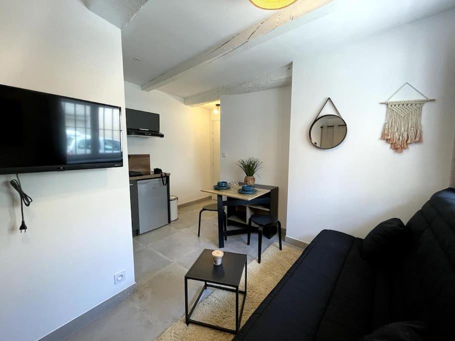 Appartement Petit Cocon Douillet Climatise Pour 2 Pers à La Crau Extérieur photo
